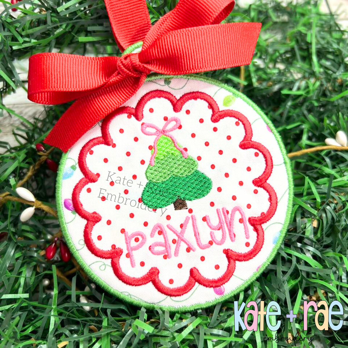 Girls Scalloped Satin Stitch Applique Christmas Ornament In The Hoop Embroidery Design