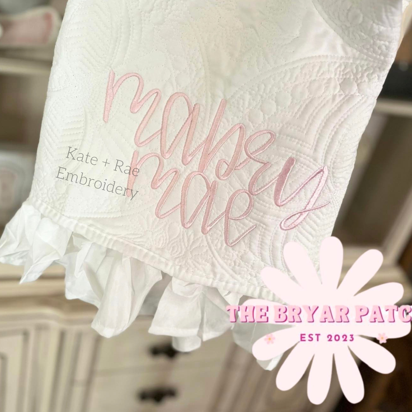 Daisy Handwritten Satin Stitch Embroidery Font